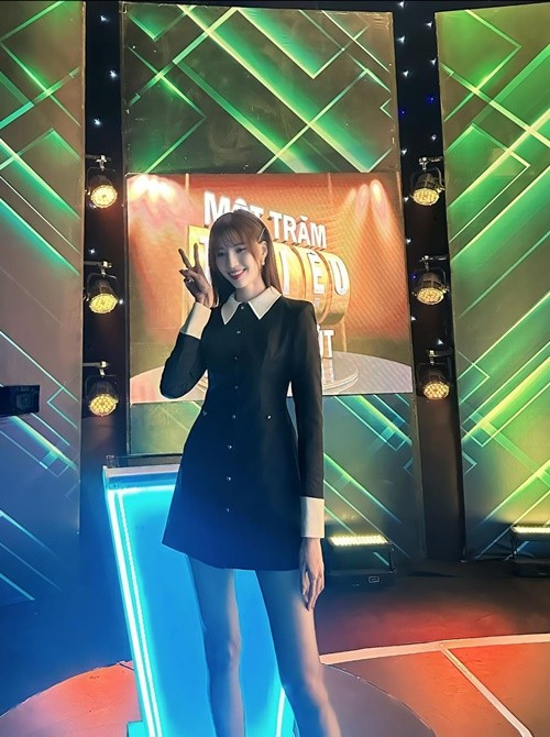 Hồng Xuân vắng bóng sàn diễn ít năm qua. Ảnh: FB Hồng Xuân.