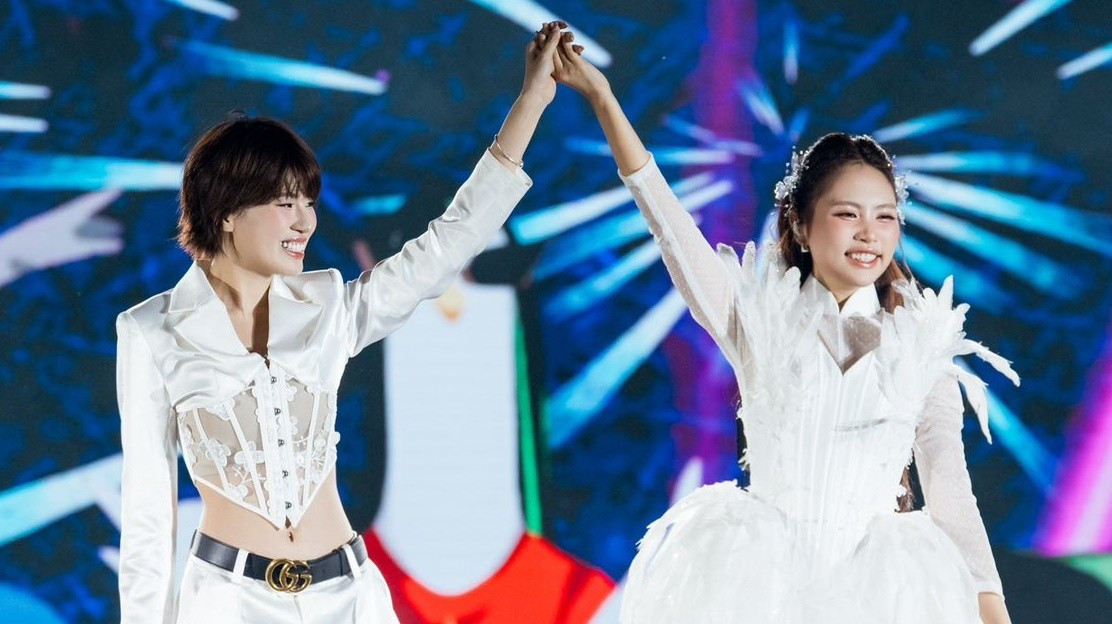 Phương Mỹ Chi được biết đến từ Giọng hát Việt nhí 2013, còn Pháo gây chú ý khi tham gia King of Rap 2020.