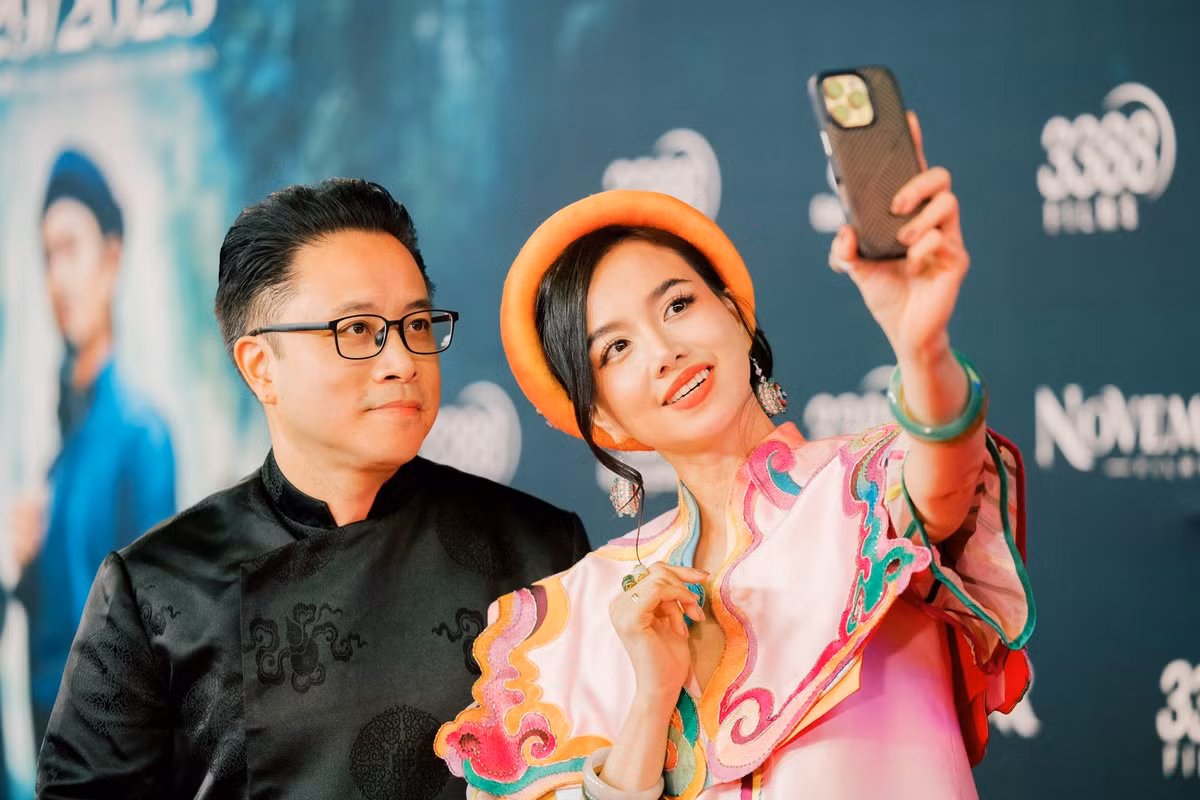 Theo Vietnamnet, Đinh Ngọc Diệp không gặp nhiều trở ngại khi làm việc cùng chồng vì hai người đã quen và hiểu cách làm việc lẫn tính cách của nhau. Ảnh: FB Victor Vũ.