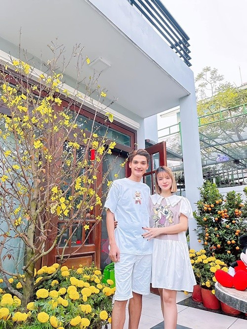 Mạc Văn Khoa chia sẻ trên Sức Khoẻ Đời Sống, ngày nhỏ, anh háo hức chờ Tết đến, thậm chí trước cả tháng hay nửa tháng, anh đã đếm từng ngày bởi vì ngày Tết, anh được mua quần áo mới, nhận lì xì. Ảnh: FB Mạc Văn Khoa.