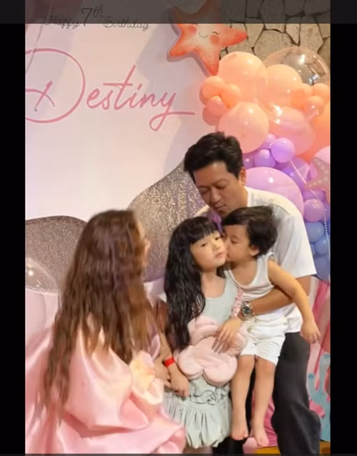 Trường Giang từng chia sẻ, bé Destiny có tính cách nhí nhảnh, hài hước y hệt bố.