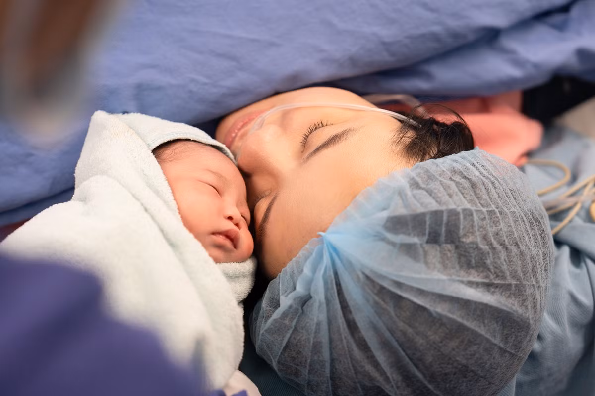 Bé Cheri - con gái ca sĩ Thái Trinh và doanh nhân Thái Minh chào đời vào tháng 11/2025.