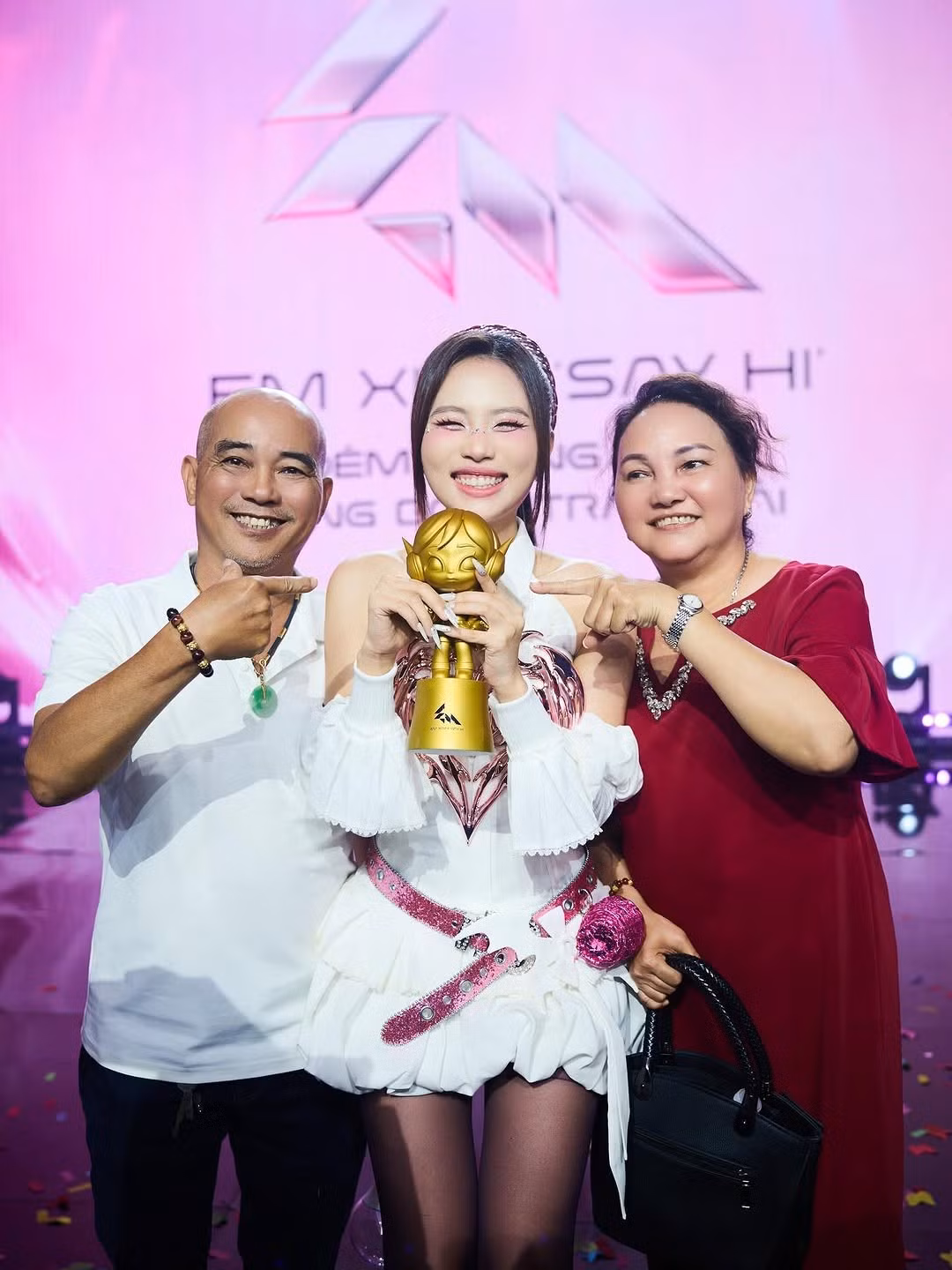 Sau khi giành chiến thắng Em xinh say hi, Phương Mỹ Chi gửi lời cảm ơn đến fan, những người đã hỗ trợ cô. Ảnh: Instagram Phương Mỹ Chi.