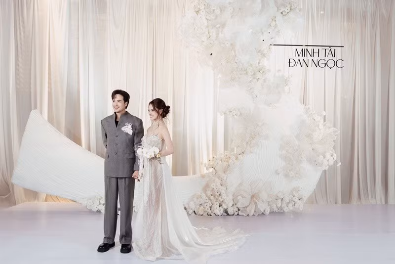 Cuối tháng 12/2025, Đoàn Minh Tài và Sunny Đan Ngọc tổ chức hôn lễ tại TP HCM và ở Vĩnh Long (Bến Tre cũ). Ảnh: FB Sunny Đan Ngọc.
