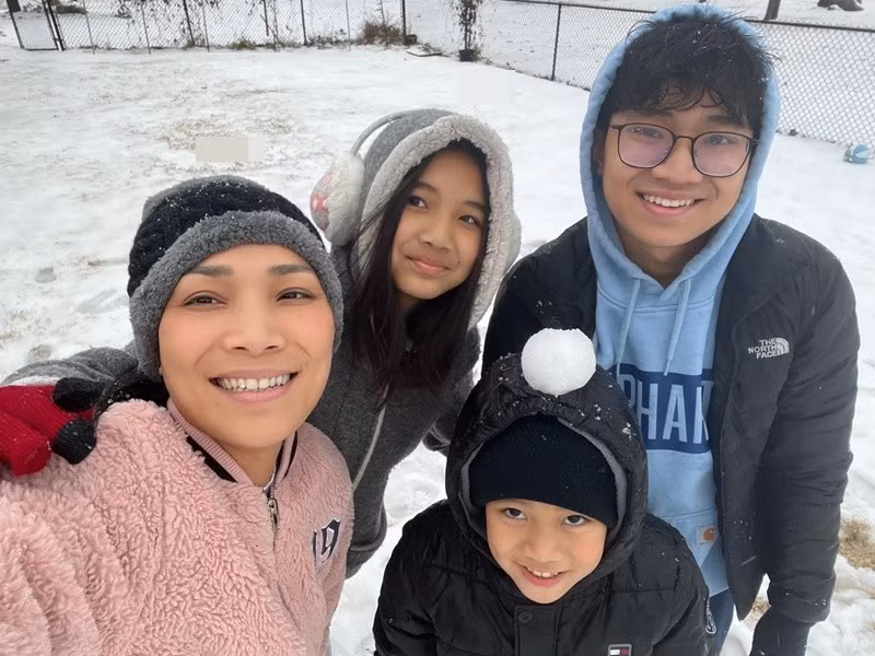 Vợ chồng Hồng Ngọc còn có biệt thự ở Dallas (Texas, Mỹ). Đây là căn nhà mà nữ ca sĩ cùng ông bầu Thomas Tâm Nguyễn mua vào năm 2018. Ảnh: FB Hồng Ngọc.