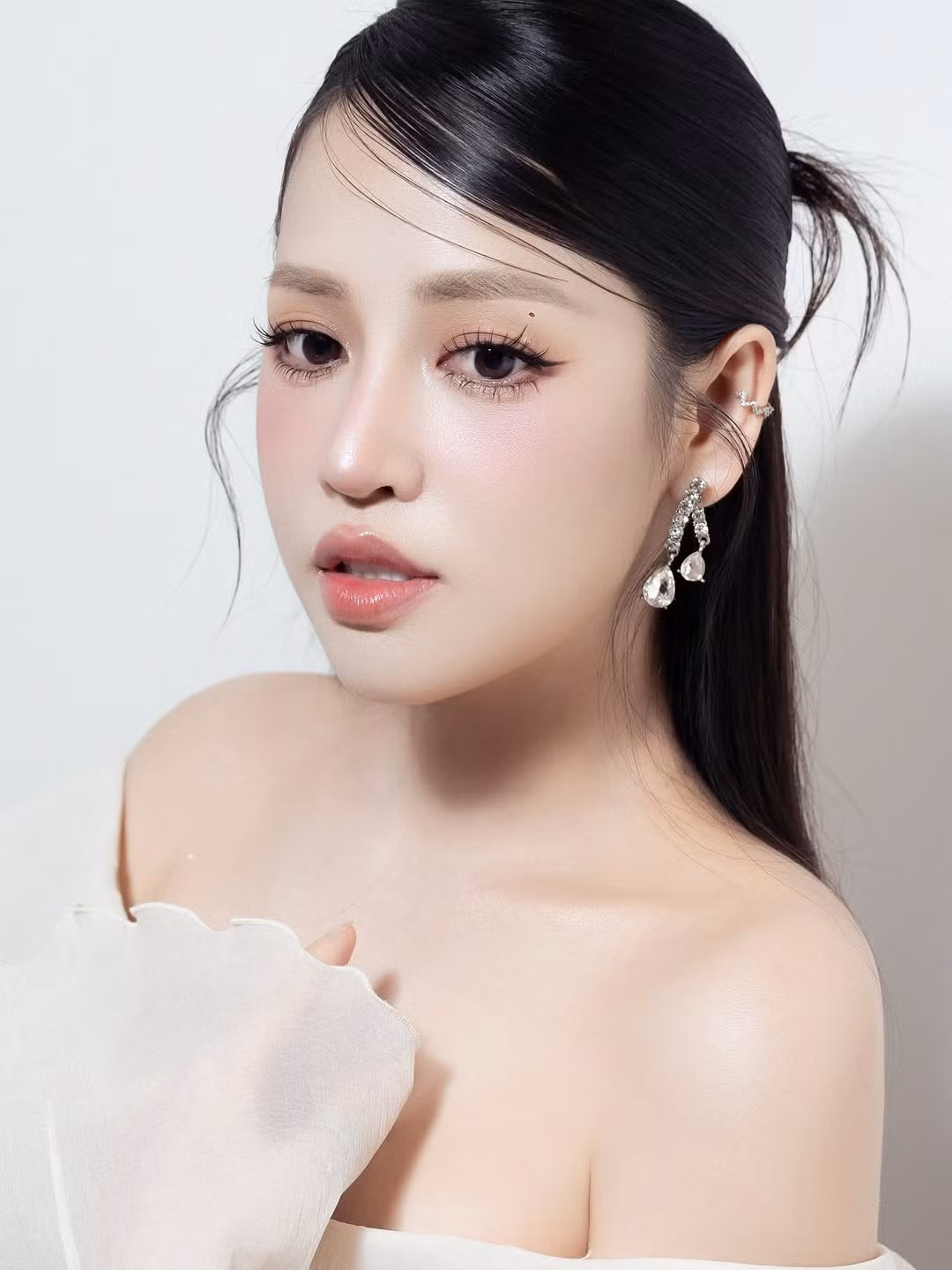 Sau 3 tháng sinh con đầu lòng, Puka liên tục tham gia các sự kiện. Ảnh: Instagram Puka.