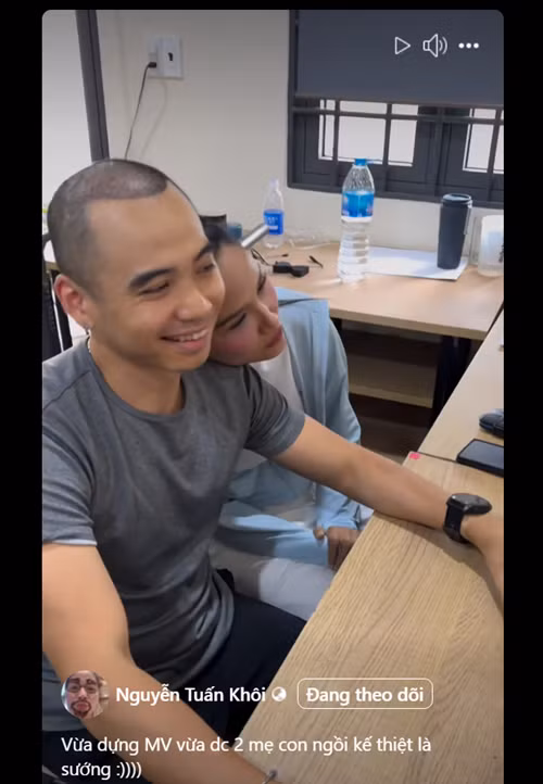 Tuấn Khôi và H'hen Niê công khai việc kết hôn vào tháng 2/2025. Vì vậy, có một số cư dân mạng đặt nghi vấn H'hen Niê không cưới chạy bầu. Mới đây, Tuấn Khôi khẳng định, anh và H'hen Niê đăng ký kết hôn vào năm 2024. Ảnh: FB Tuấn Khôi.