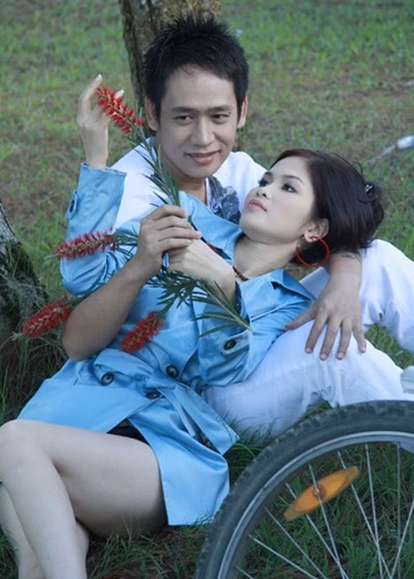 Vợ chồng Duy Mạnh diễn xuất trong các MV Giấc mơ cho anh, Thiên đường không có thật. Ảnh: Gia Đình Xã Hội.