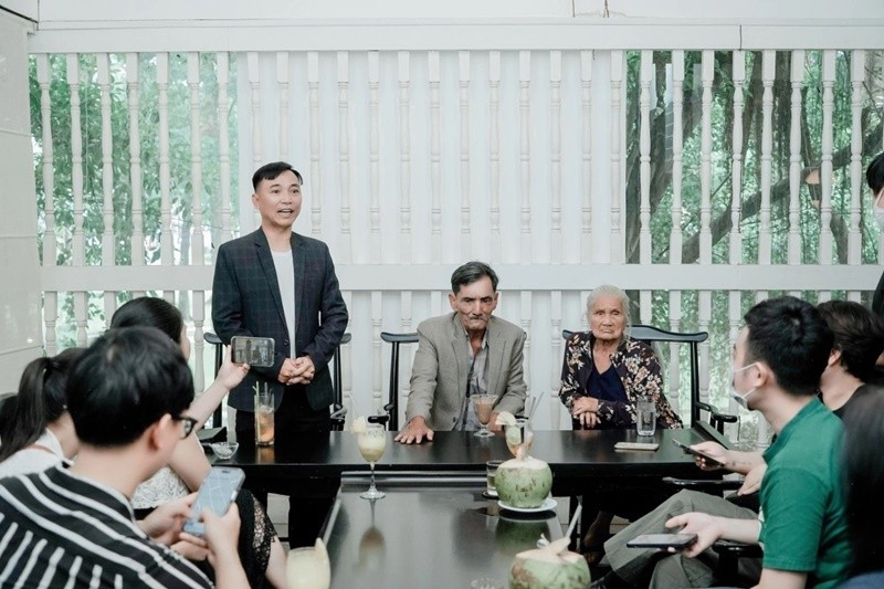 “Bên cạnh sáng tác nhạc, tôi còn nhiều công việc kinh doanh khác, đâu cần dùng anh ấy để nổi tiếng”, Tô Hiếu khẳng định. Ảnh: VOV.