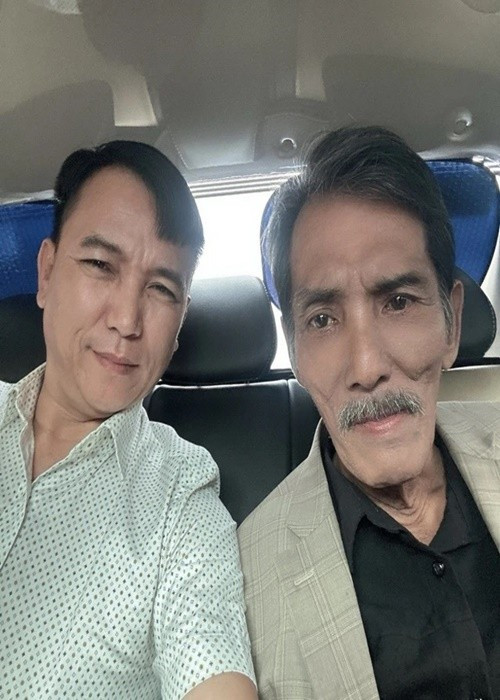 Diễn viên Thương Tín vừa qua đời. Những năm cuối đời, ông được nhạc sĩ Tô Hiếu hỗ trợ hết mình như nơi ăn, chốn ở, tìm show. Ảnh: Gia Đình Xã Hội.