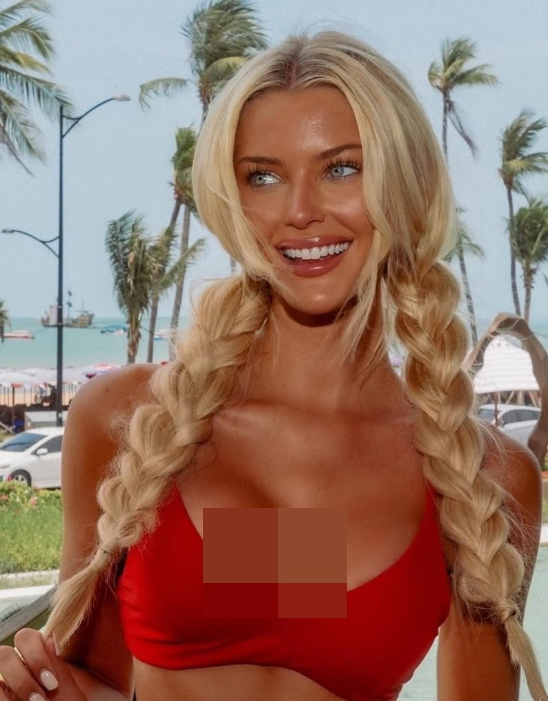 "Búp bê Đan Mạch" ăn mặc táo bạo hơn. Ảnh: Instagram Victoria.