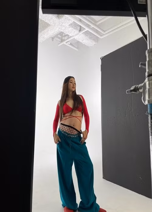 Tháng 6/2022, nữ diễn viên sinh con đầu lòng. Ảnh: Instagram Honey Lee.