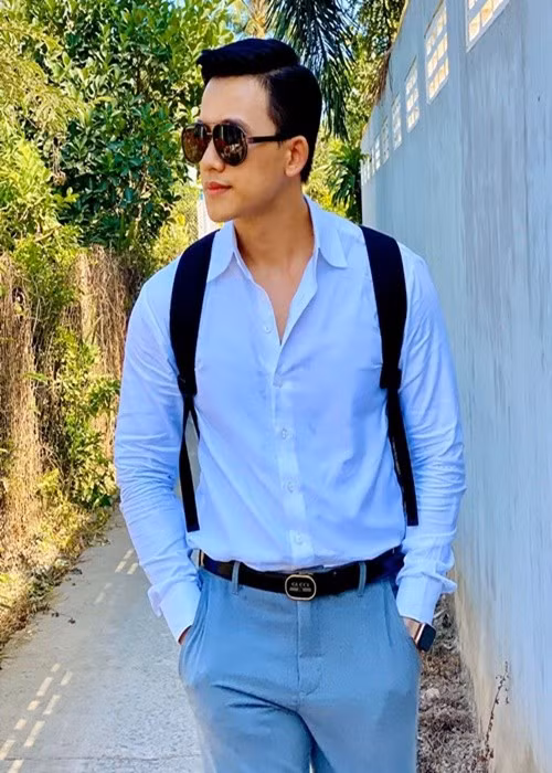 Theo VOV, Mai Tài Phến tốt nghiệp loại giỏi của trường Đại học Sân khấu Điện ảnh TP HCM. Ảnh: FB Mai Tài Phến.