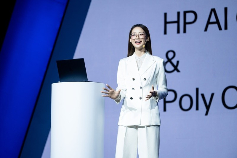 Người đẹp làm diễn giả nhiều chương trình sau khi trở thành Hoa hậu Liên lục địa 2022. Ảnh: FB Bảo Ngọc.