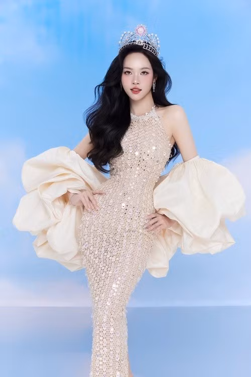 Á hậu Thùy Linh ít tham gia các sự kiện, kín tiếng về chuyện tình cảm. Ảnh: FB Thùy Linh.