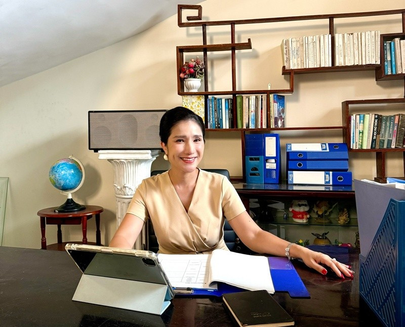 Cát Tường thành lập sân khấu vào tháng 9/2024. Tháng 4/2025, cô đóng cửa sân khấu. Ảnh: FB Cát Tường.