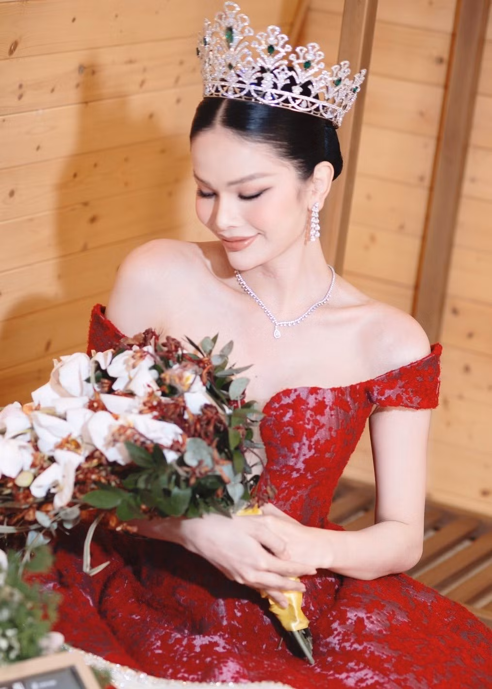 Lịch trình của Hà Tâm Như dày đặc sau khi cô đăng quang. Ảnh: FB Tâm Như.