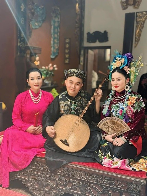 Tình bạn bền bỉ, gắn bó qua nhiều thập kỷ giữa Xuân Hinh và Thanh Thanh Hiền được nhiều người ngưỡng mộ. Ảnh: Dân Việt.