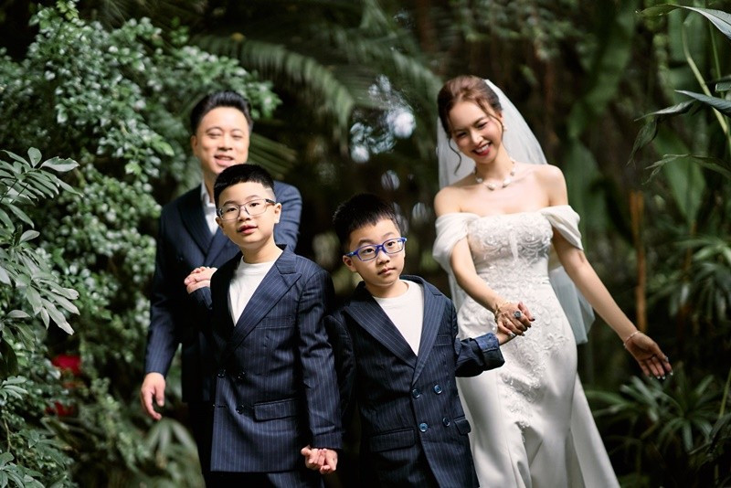 “Cảm ơn vì đã tin yêu và dành trọn trái tim, tâm hồn cho em”, nữ diễn viên nhắn nhủ bạn đời.