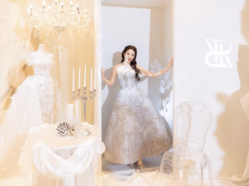 Tuổi 43, Lý Nhã Kỳ vẫn độc thân dù xinh đẹp, giàu có và thành công. Ảnh: Linh Phạm.