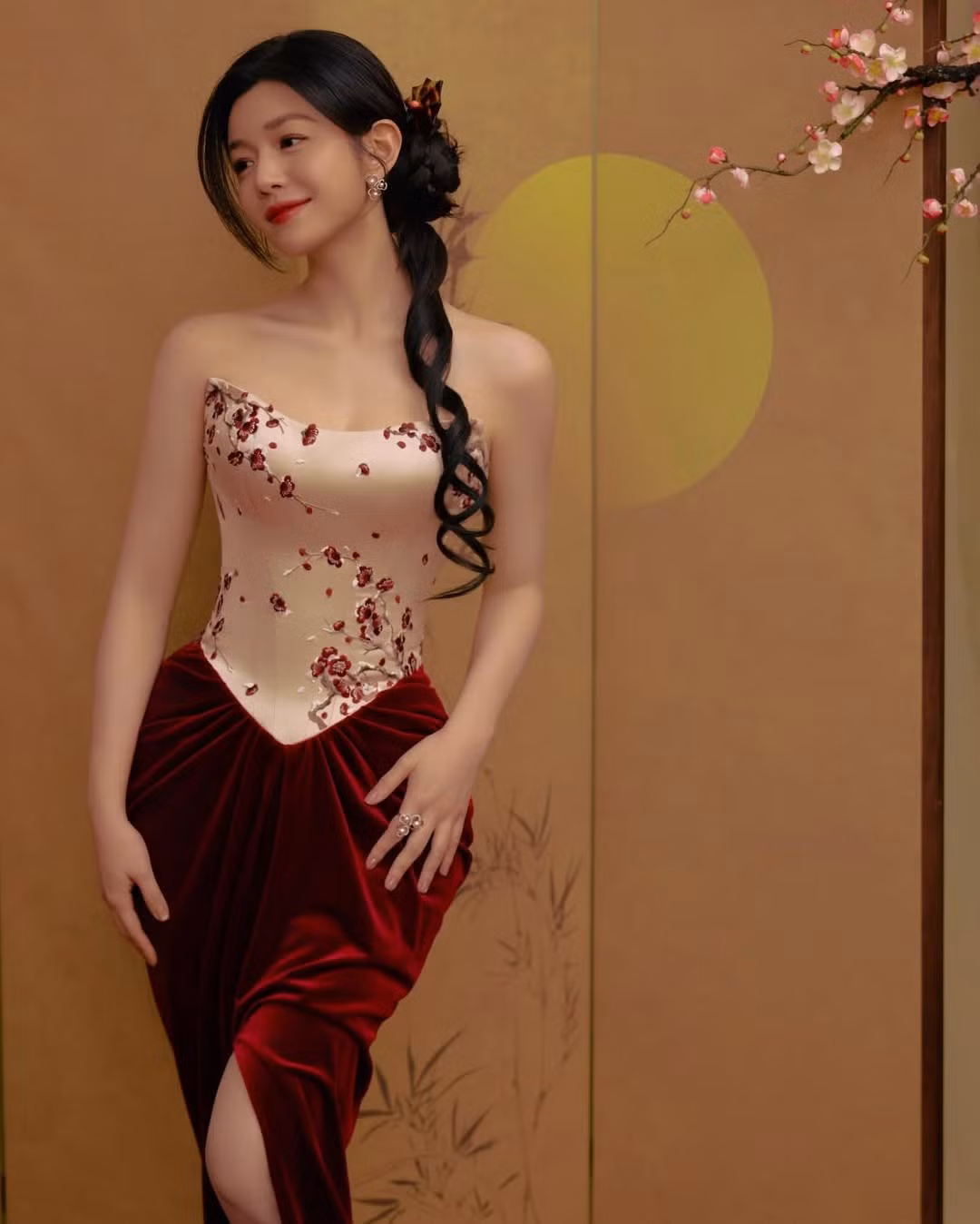 Nhiều khán giả thừa nhận họ tìm thấy sự đồng cảm trong hành trình chữa lành và tái sinh của nhân vật, cũng như trong chính câu chuyện đời thực của Trần Nghiên Hy. Ảnh: Instagram Trần Nghiên Hy