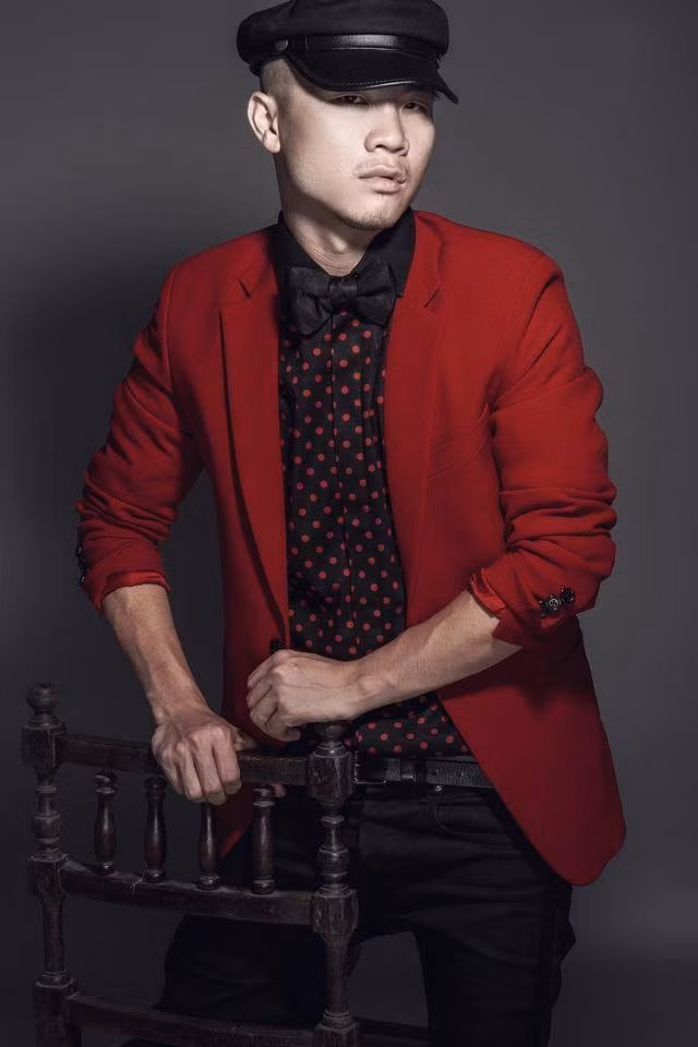 Nhà thiết kế Đỗ Mạnh Cường ủng hộ 100 triệu đồng. Ảnh chia sẻ: “Thời điểm này là thời điểm mọi người cùng nhau chung tay chia sẻ, mỗi người một chút sẽ cùng nhau vượt qua khó khăn”. Ảnh: FB Đỗ Mạnh Cường.