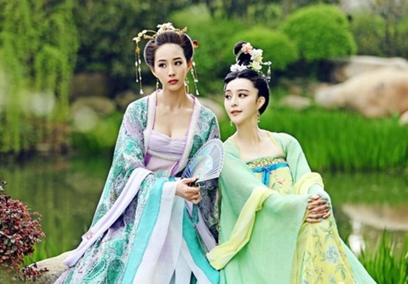 Trương Quân Ninh đọ sắc bên Phạm Băng Băng trong Võ Mỵ Nương truyền kỳ. Ảnh: Dân Việt.