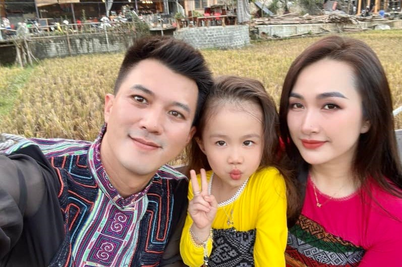 View - Hà Việt Dũng và vợ kỷ niệm 7 năm ngày cưới | Báo Tri thức và Cuộc sống - TIN TỨC PHỔ BIẾN KIẾN THỨC 24H