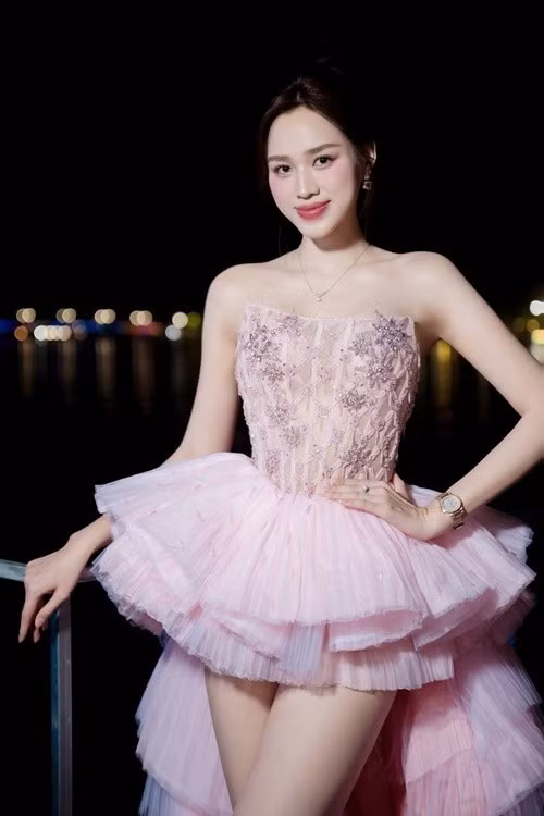 Đỗ Thị Hà bắt đầu gây chú ý khi đăng quang Hoa hậu Việt Nam 2020. Ngoài hoạt động trong showbiz, cô còn kinh doanh. Ảnh: FB Đỗ Thị Hà.