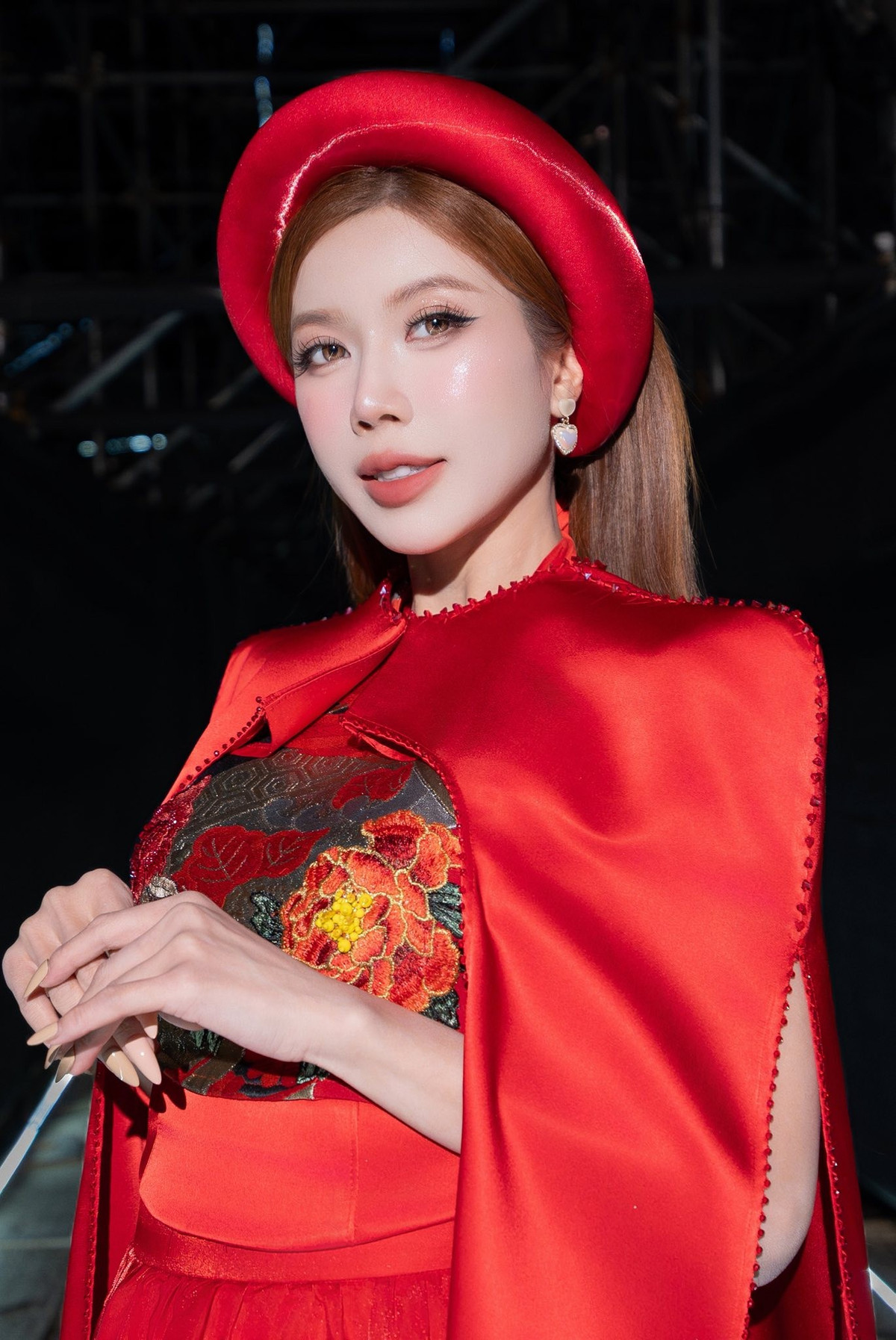 Trang Pháp tài năng, xinh đẹp không kém cạnh Băng Di. Sau khi tốt nghiệp chuyên ngành kinh tế quản lý tại Đại học Lyon 2 (Pháp), Trang Pháp tham gia các bộ phim: Nhật ký Vàng Anh phần 2, Những người độc thân vui vẻ, Bà nội không ăn pizza, Có lẽ bởi vì yêu, Cầu vồng tình yêu, Găng tay đỏ. Ảnh: FB Trang Pháp.