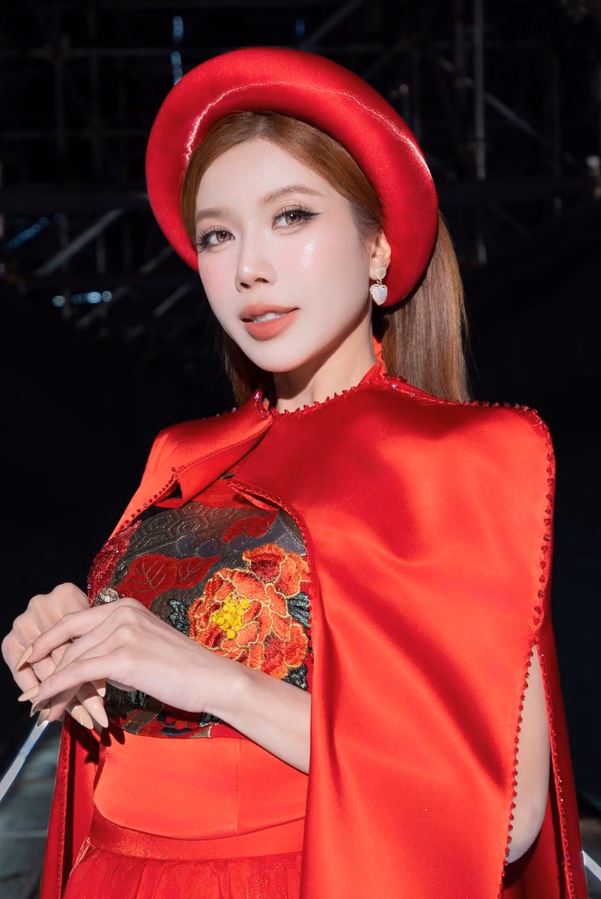 Trang Pháp tài năng, xinh đẹp không kém cạnh Băng Di. Sau khi tốt nghiệp chuyên ngành kinh tế quản lý tại Đại học Lyon 2 (Pháp), Trang Pháp tham gia các bộ phim: Nhật ký Vàng Anh phần 2, Những người độc thân vui vẻ, Bà nội không ăn pizza, Có lẽ bởi vì yêu, Cầu vồng tình yêu, Găng tay đỏ. Ảnh: FB Trang Pháp.