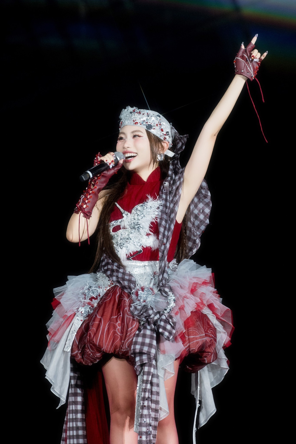 Phương Mỹ Chi chưa thể biểu diễn Bài ca Đất phương Nam ở chung kết Sing! Asia 2025 do chỉ lọt top 3. Ảnh: Instagram Phương Mỹ Chi.