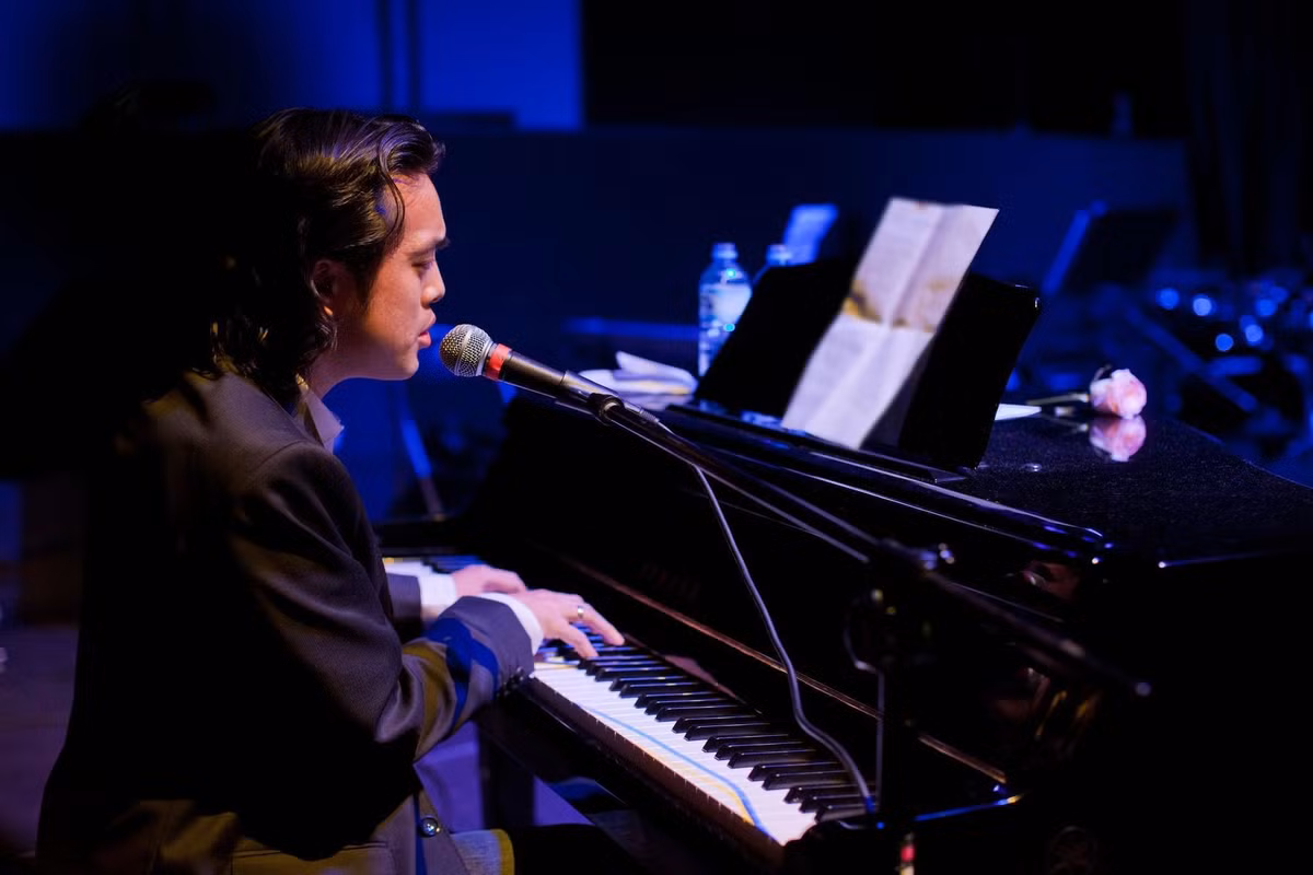 Dương Khắc Linh viết nhạc, sáng tác các ca khúc R&amp;B, hip hop cho các ca sĩ Hà Lan, Pháp, Mỹ. Ảnh: FB Dương Khắc Linh.