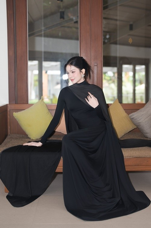 View - Hà Tâm Như đẹp mong manh, quyến rũ ở Miss International Queen 2025 | Báo Tri thức và Cuộc sống - TIN TỨC PHỔ BIẾN KIẾN THỨC 24H