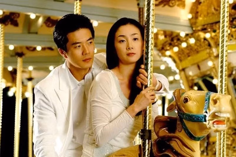 Kwon Sang Woo (trong ảnh) và Bae Yong Joon là hai người tình màn ảnh gây chú ý nhất của Choi Ji Woo. Ảnh: Znews.