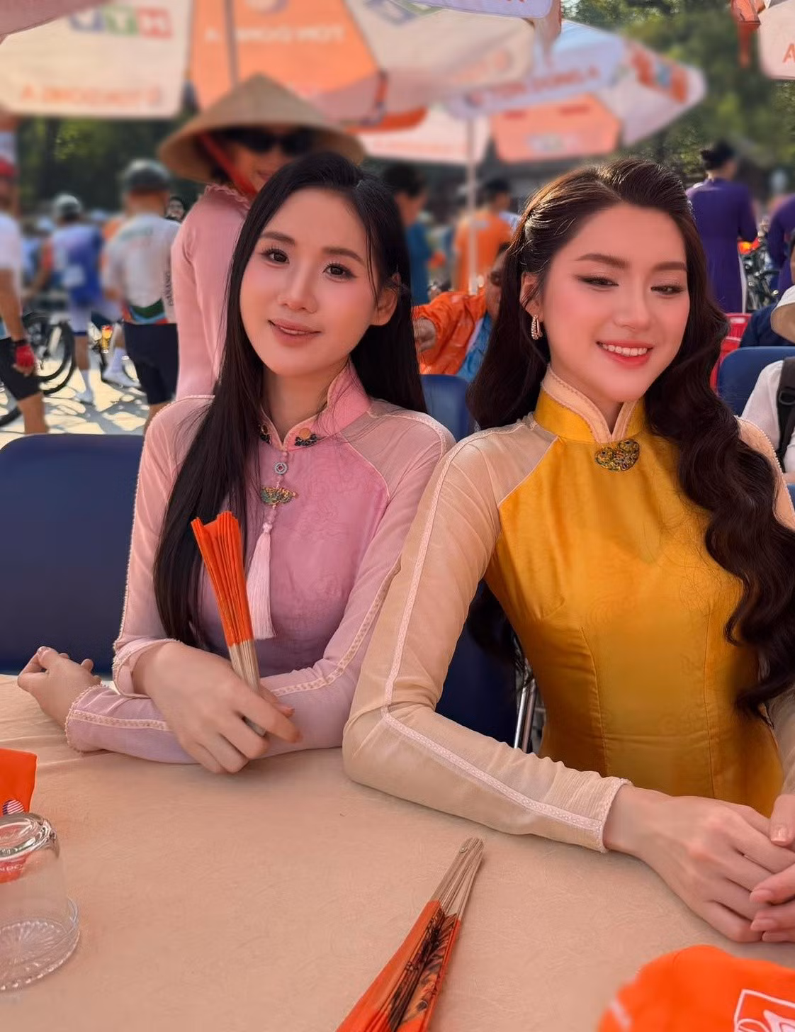 Trước đó, Phương Oanh và Tâm Như là đối thủ của nhau ở Miss World Vietnam 2025. Cùng sở hữu nhan sắc vượt trội và kỹ năng ấn tượng, cả hai đều được xem là ứng cử viên nặng ký cho ngôi vị cao nhất. Ảnh: FB Tâm Như.