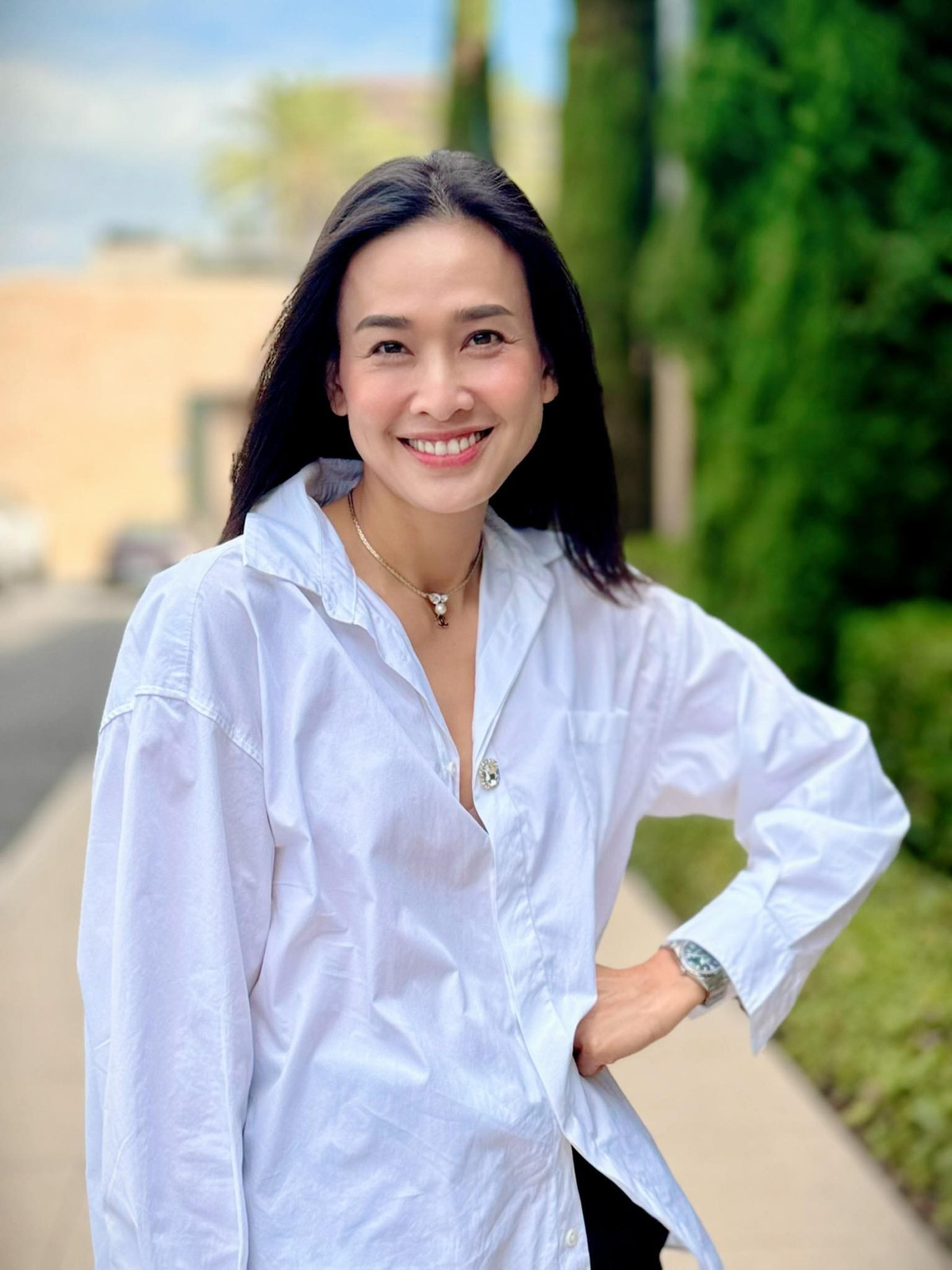 Dù bận rộn chăm lo cho gia đình, Hoa hậu Dương Mỹ Linh vẫn giữ được thần thái nhẹ nhàng, rạng rỡ trong những hình ảnh đời thường.