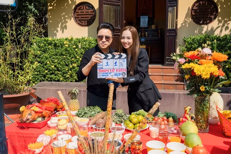 Song song với việc học cao học, Đinh Ngọc Diệp hỗ trợ Victor Vũ trong dự án phim “Thám tử Kiên: Lời nguyền hoàng kim”.