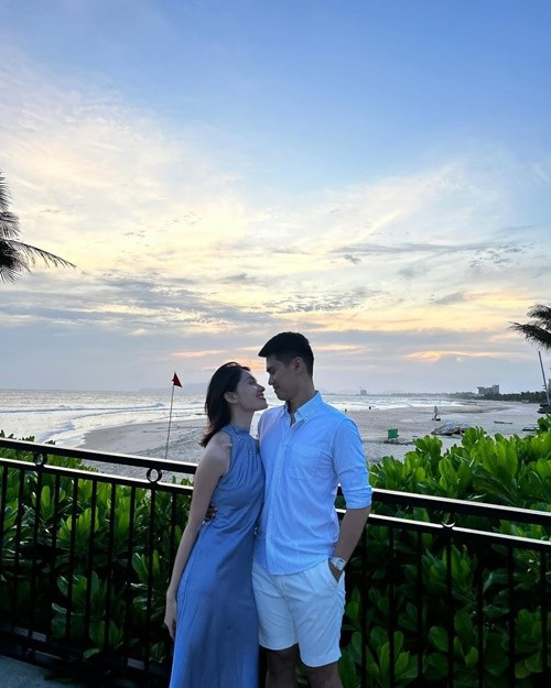 Theo Tiền Phong, trong đám cưới, doanh nhân Thái Long tiết lộ, Thùy Dung bước vào cuộc đời anh vào một trong những thời điểm khó khăn nhất trong cuộc sống và sự nghiệp của anh. Nhưng ngày nàng hậu nhận lời ở bên là bắt đầu khoảng thời gian yên bình và hạnh phúc nhất với Thái Long. Ảnh: Instagram Thùy Dung.