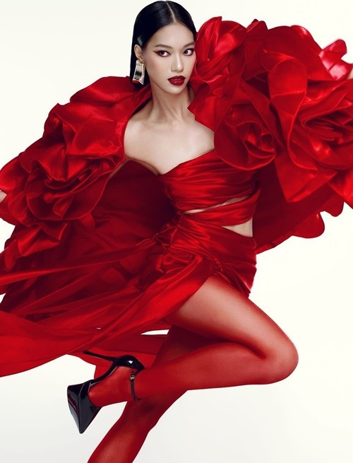 Theo Vietnamnet, ở Vietnam’s Next Top Model 2025, Mai Hoa giành chiến thắng trong tập 5 và tập 10. Ảnh: Dân Việt.