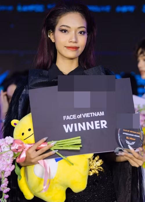 Mai Hoa từng đoạt quán quân cuộc thi Face of Vietnam năm 2023. Theo Du Lịch TP HCM, cô đại diện Việt Nam tham dự Asia Model Festival 2023. Ảnh: FB Lại Mai Hoa.