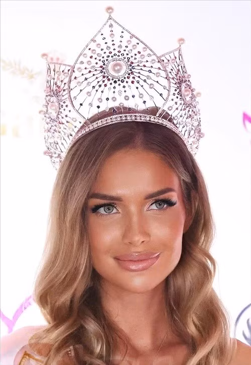 Anastasia sẽ 'mang chuông đi đánh xứ người' sau khi giành ngôi vị cao nhất của cuộc thi Hoa hậu Nga 2025. Ảnh: Missosology.