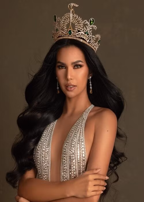 Christine làm người mẫu. Cô thường xuyên xuất hiện trên các sàn diễn chương trình thời trang ở Philippines. Ảnh: Instagram Christine Juliane Opiaza.