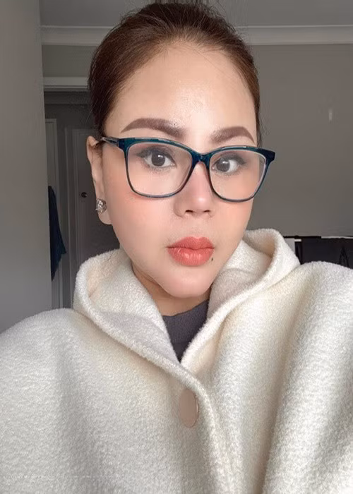 Lê Giang chia sẻ trên Tiền Phong, hiện tại, cô đi lại dễ dàng hơn trước đây, cải thiện đến 80-90%. Lê Giang dự định duy trì thăm khám định kỳ và phục hồi chức năng để tránh biến chứng. Ảnh: FB Lê Giang.