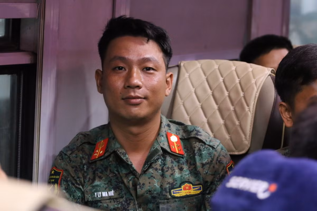 Khác với kỷ niệm 50 năm thống nhất đất nước (30/4/1975 - 30/4/2025) có diễu binh, diễu hành, dịp 80 năm Cách mạng tháng Tám và Quốc khánh 2/9, Bộ Quốc phòng và Bộ Công an được giao phối hợp các cơ quan liên quan chuẩn bị tổ chức lễ diễu binh, duyệt binh.