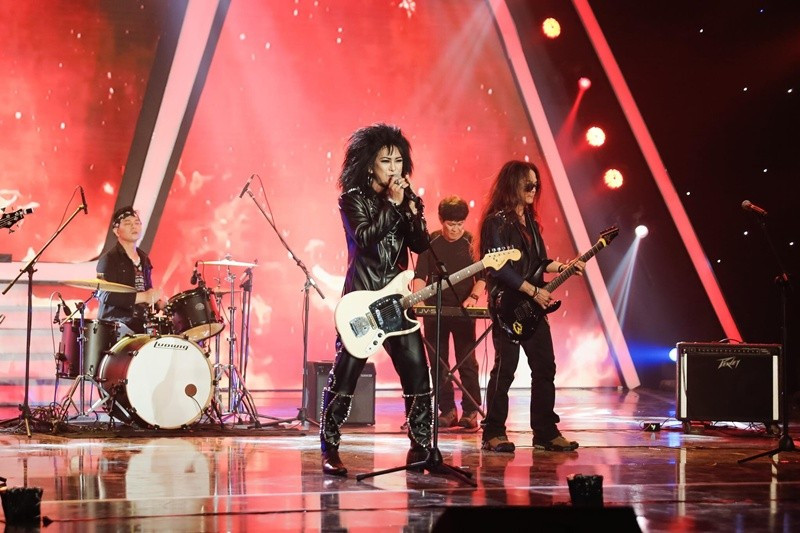 Trưởng thành, Hùng Thuận đóng phim, ca hát. Tuy nhiên, anh khó vượt qua cái bóng quá thành công khi đóng phim Đất phương Nam. Ảnh: FB Hùng Thuận.