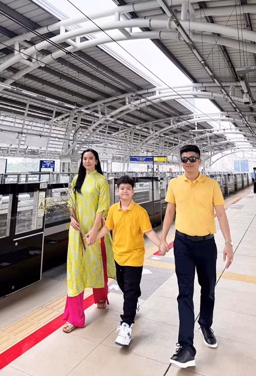 Bella Mai và Bửu Lộc gắn bó trong 4 năm qua. Năm 2024, trong cuộc phỏng vấn với Znews, nữ diễn viên cho biết, cô chưa nghĩ đến chuyện kết hôn, song doanh nhân Bửu Lộc muốn tổ chức lễ cưới trong năm 2025. Ảnh: FB Bella Mai.