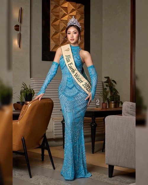 Trong cuộc phỏng vấn với Dân Việt, Lan Anh cho biết, việc cát-sê có tăng hay không là điều hiển nhiên khi cô có nhiều cơ hội xuất hiện hơn trong các sự kiện. Tuy nhiên, người đẹp không quá quan tâm đến vấn đề này. Ảnh: FB Lan Anh.