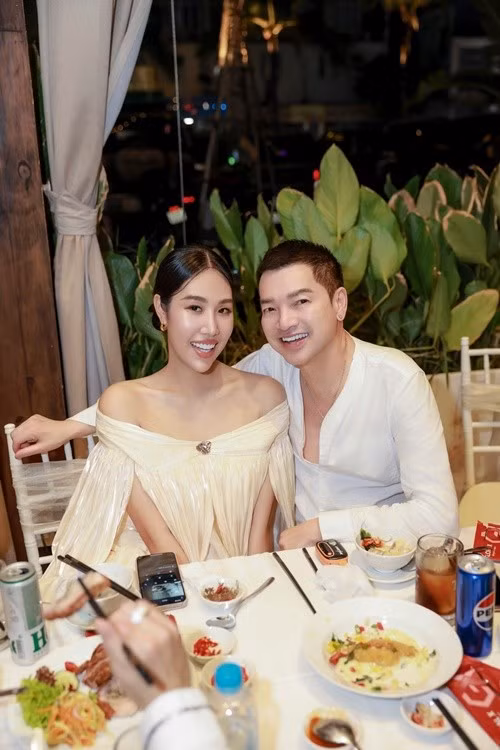 Tháng 11/2024, nam diễn viên Quang Minh công khai mối quan hệ tình cảm với Tăng Khánh Chi khi cả hai đón con trai chung chào đời. Ảnh: FB Quang Minh.