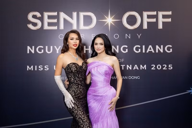 Không ít sao Việt đến chúc mừng Hương Giang lên đường thi nhan sắc quốc tế. Siêu mẫu Hà Anh nhắn nhủ Hương Giang: “Chúc em thành công và thật nhiều sức khỏe”. Ảnh: FB Hà Anh.